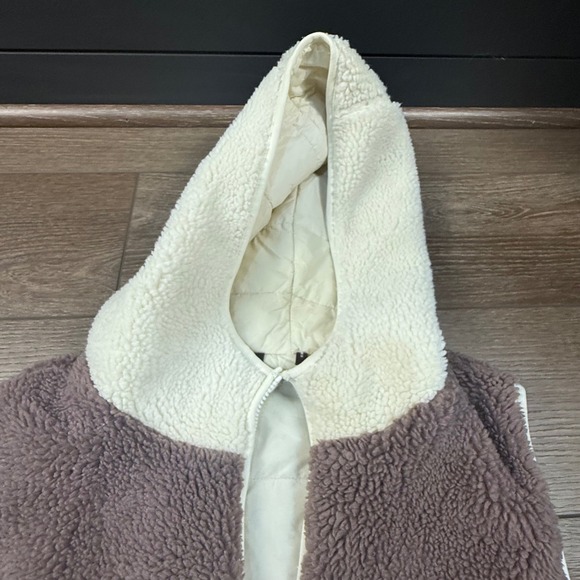 Kith Sherpa Vest Men's Hoodie Colorblock, Zip closure, Pockets, Lined Size Large - Picture 5 of 14